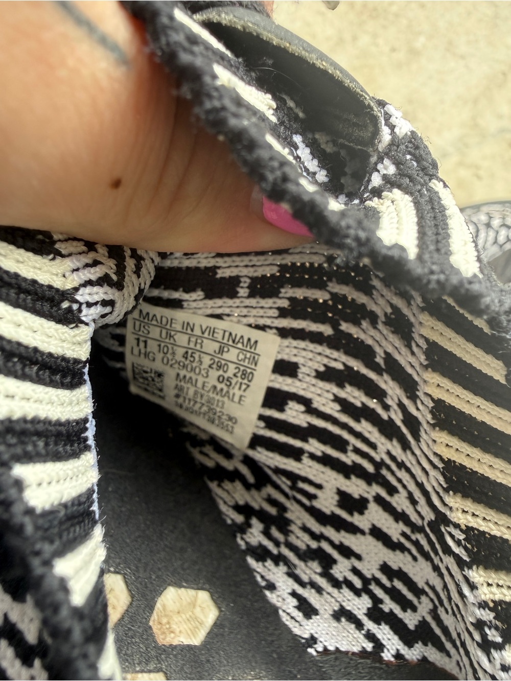 Adidas NMD R1 Primeknit Zebra Black White Boost Sneakers Men’s Size 11 - Picture 12 of 14